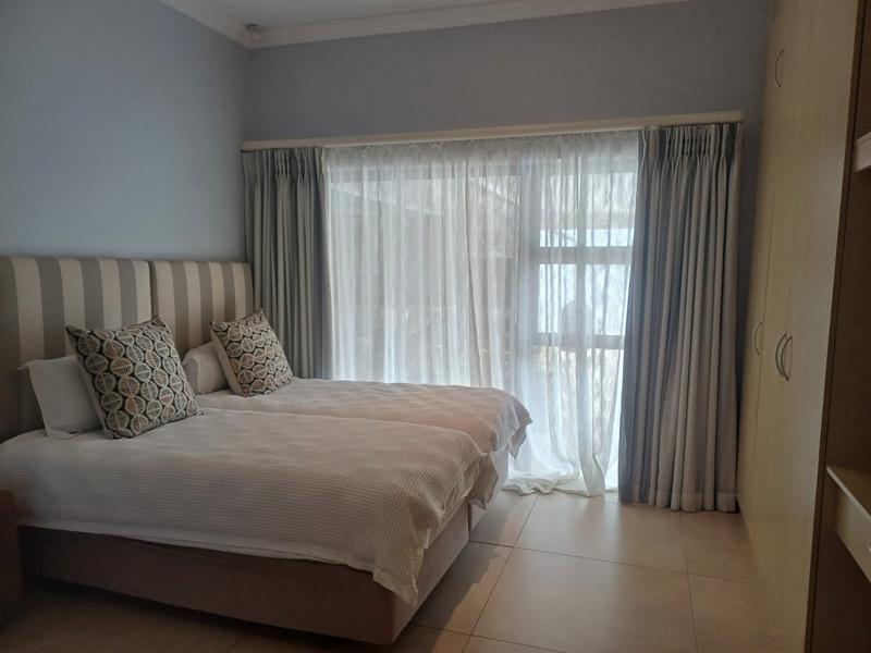 To Let 4 Bedroom Property for Rent in Robberg Ridge Western Cape